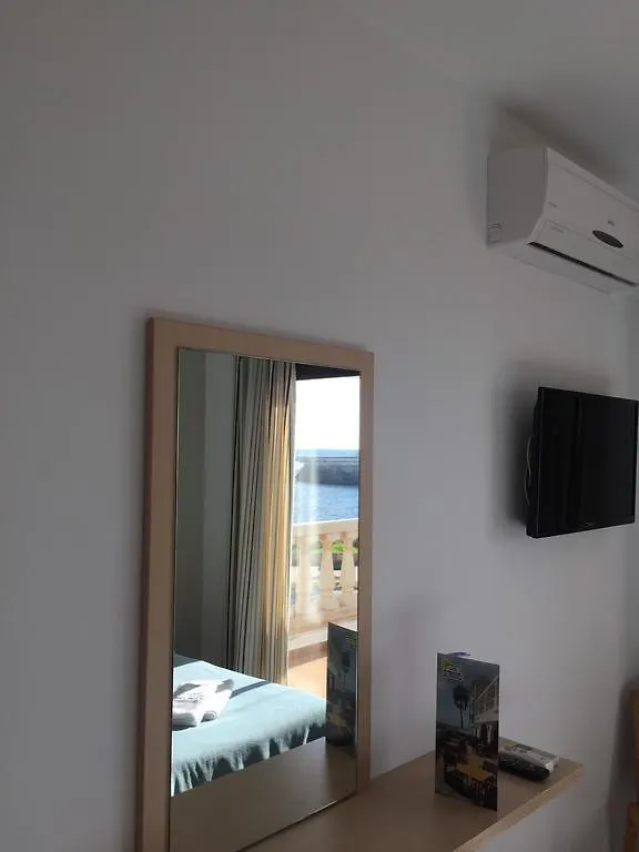 Hostal Sa Prensa Ciutadella  0*, Ciutadella (Menorca) Spain